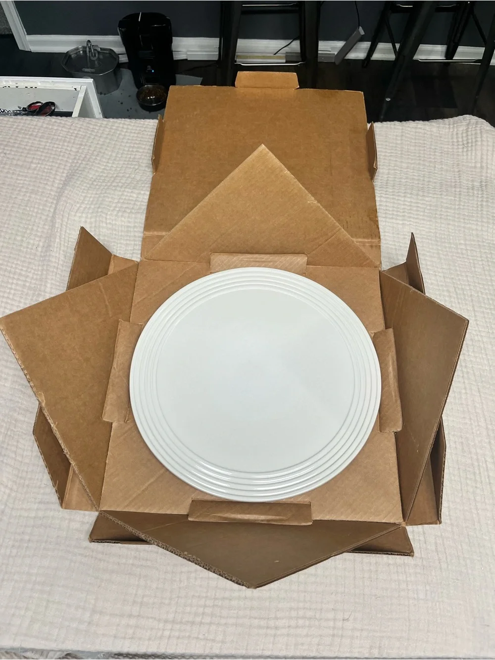 Pampered Chef 13.5” Round Platter, Glazed